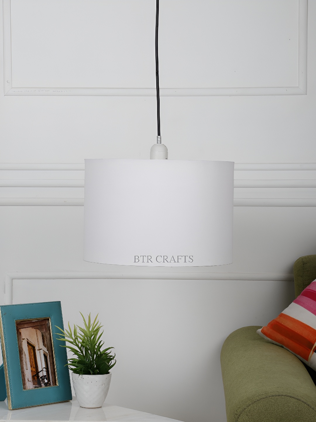 

BTR CRAFTS White Cylindrical Ceiling Lamp