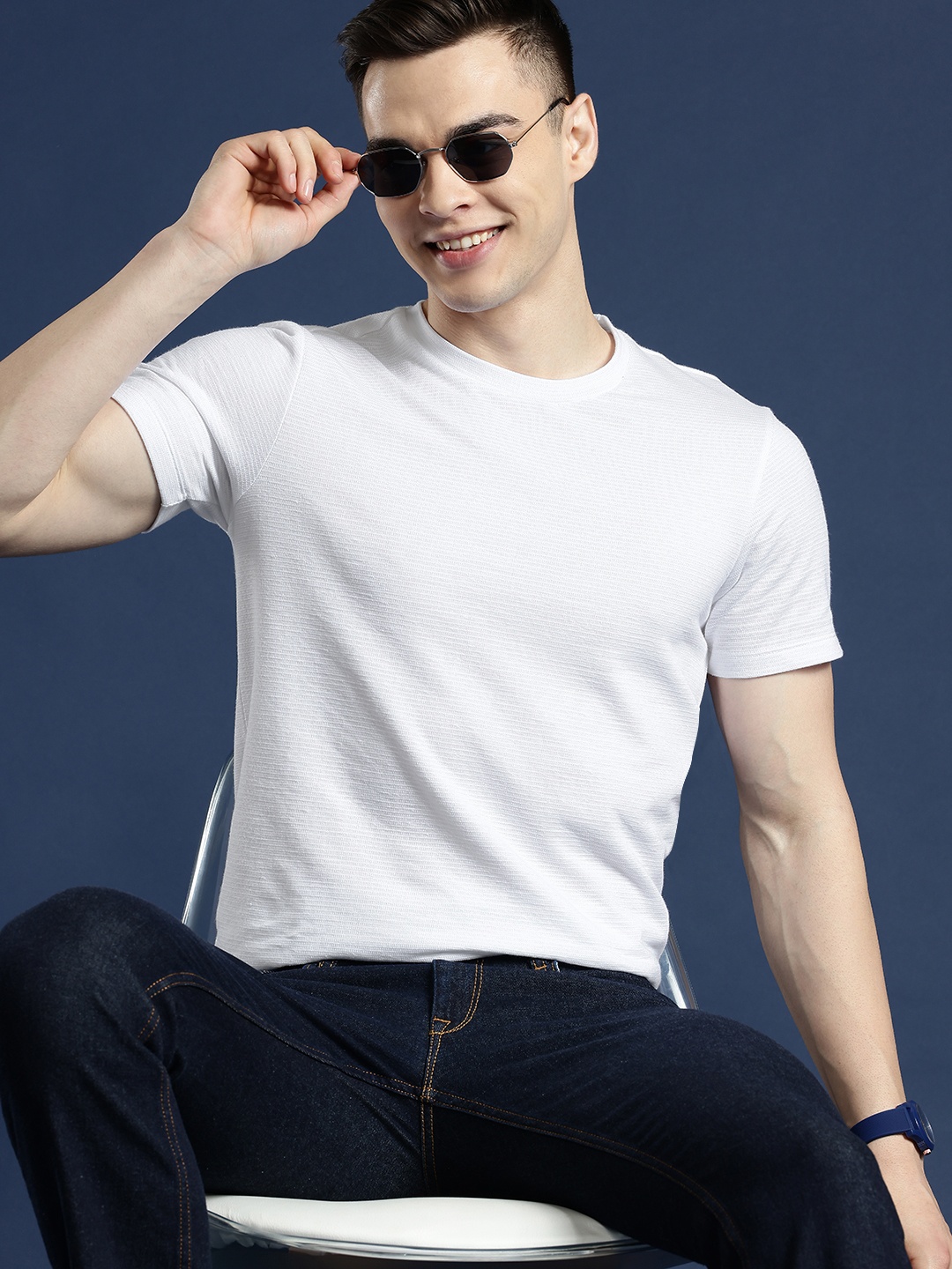 

Mast & Harbour Men Self Design Regular Fit T-shirt, White
