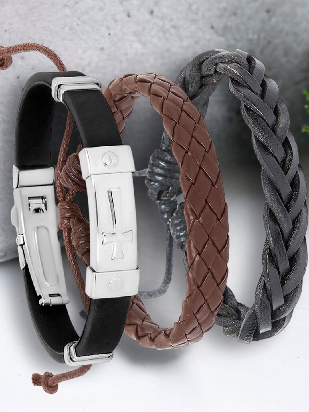 

OOMPH Men Set Of 3 Leather Wraparound Bracelet, Black