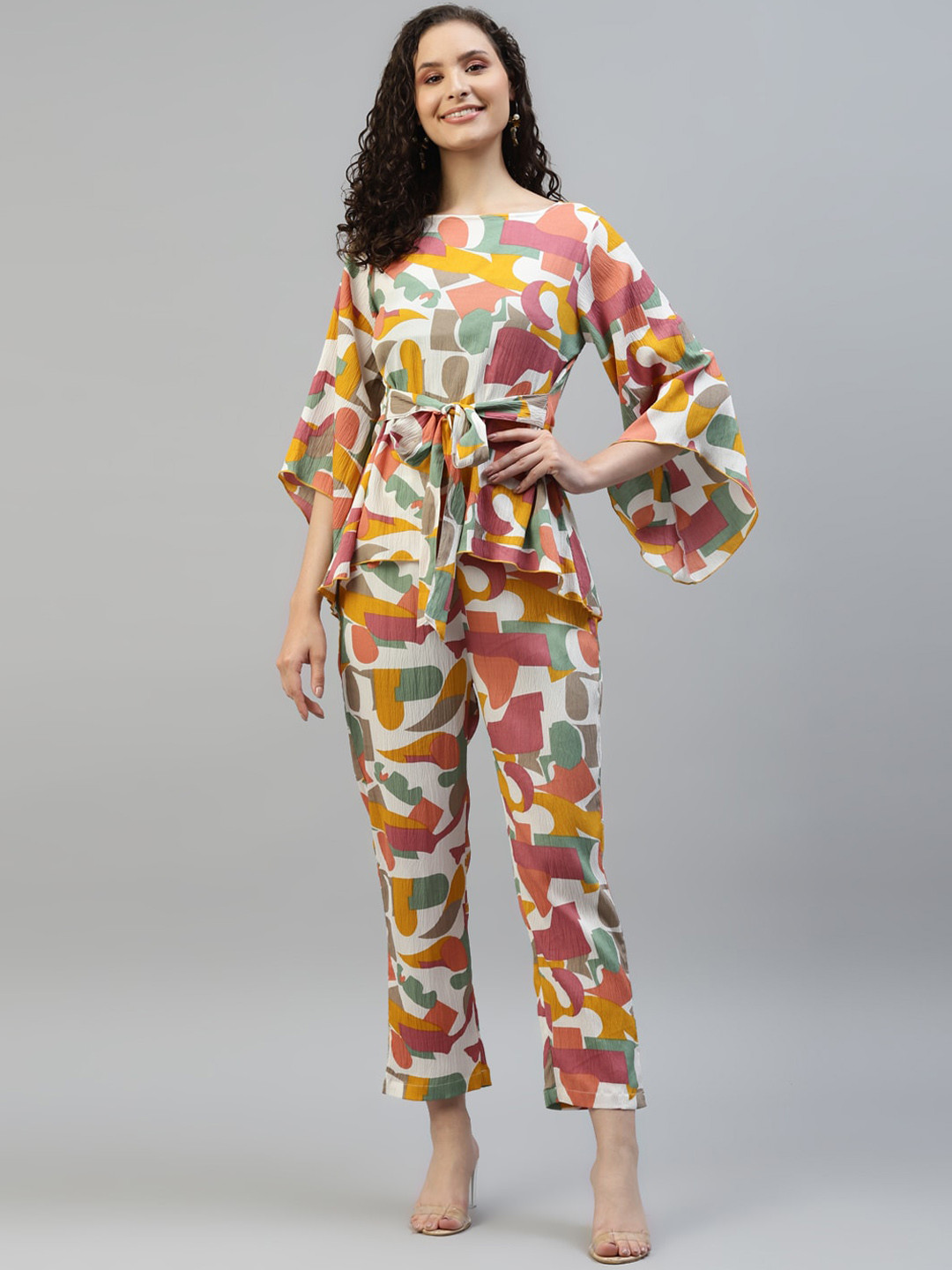 

DEEBACO Printed Tie-Knot Top With Trousers, Beige