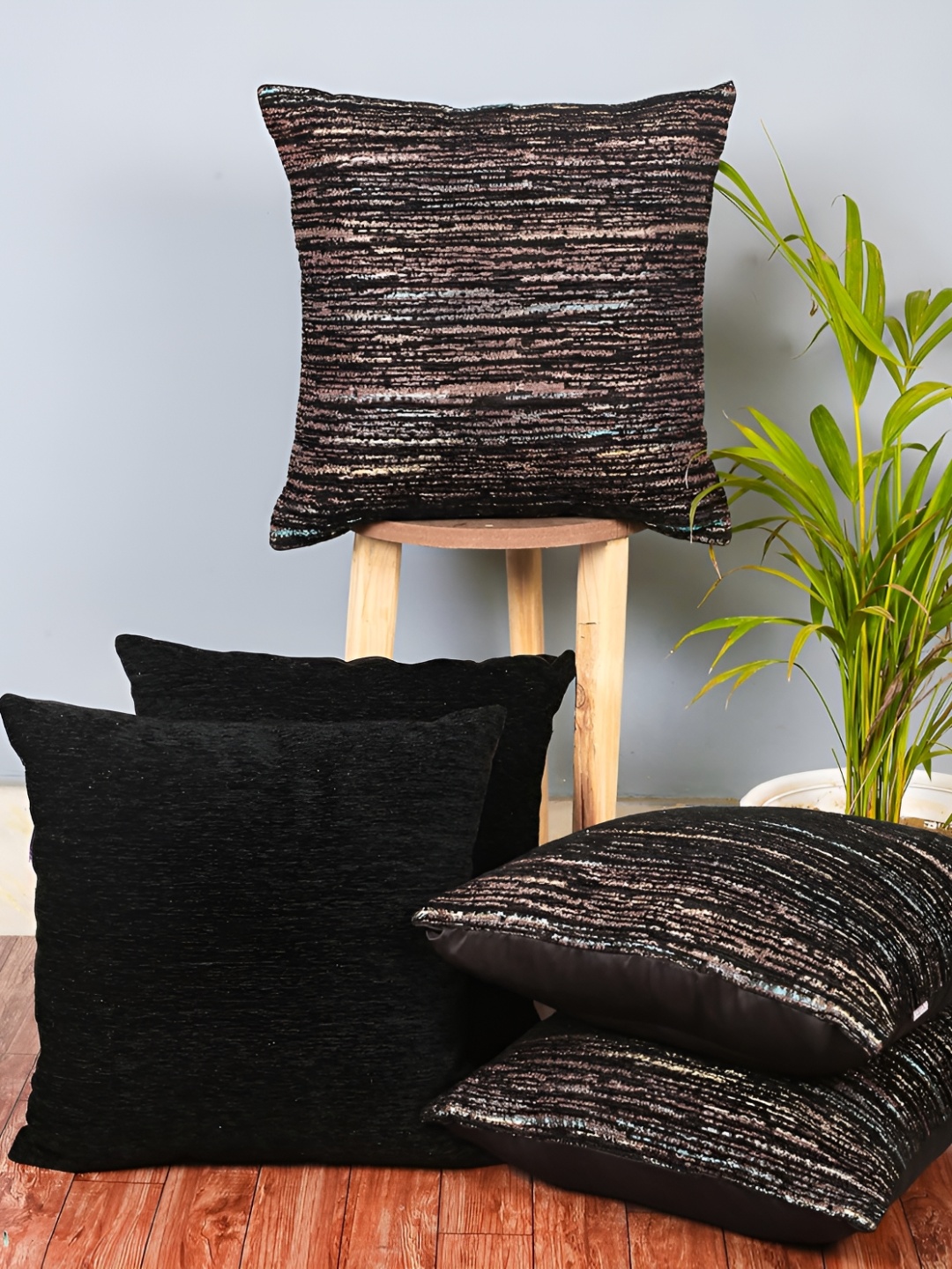 

CAZIMO Black & Gold-Toned 5 Pieces Abstract Textured Jacquard Square Cushion Covers