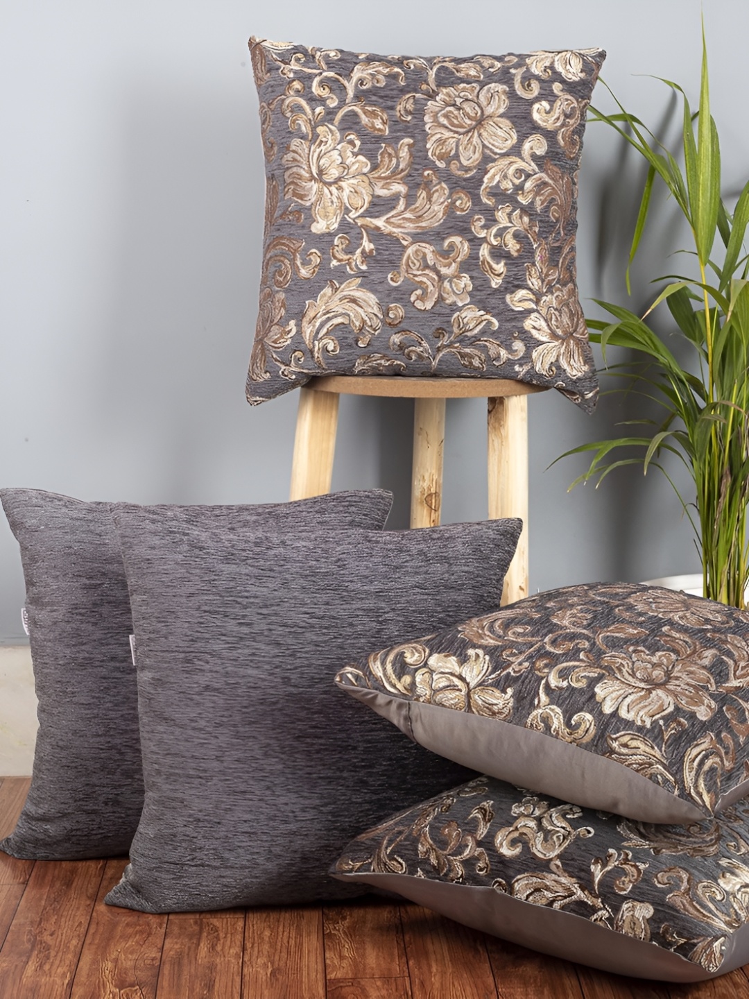 

CAZIMO Grey & Gold-toned 5 Pieces Floral Print Jacquard Square Cushion Covers