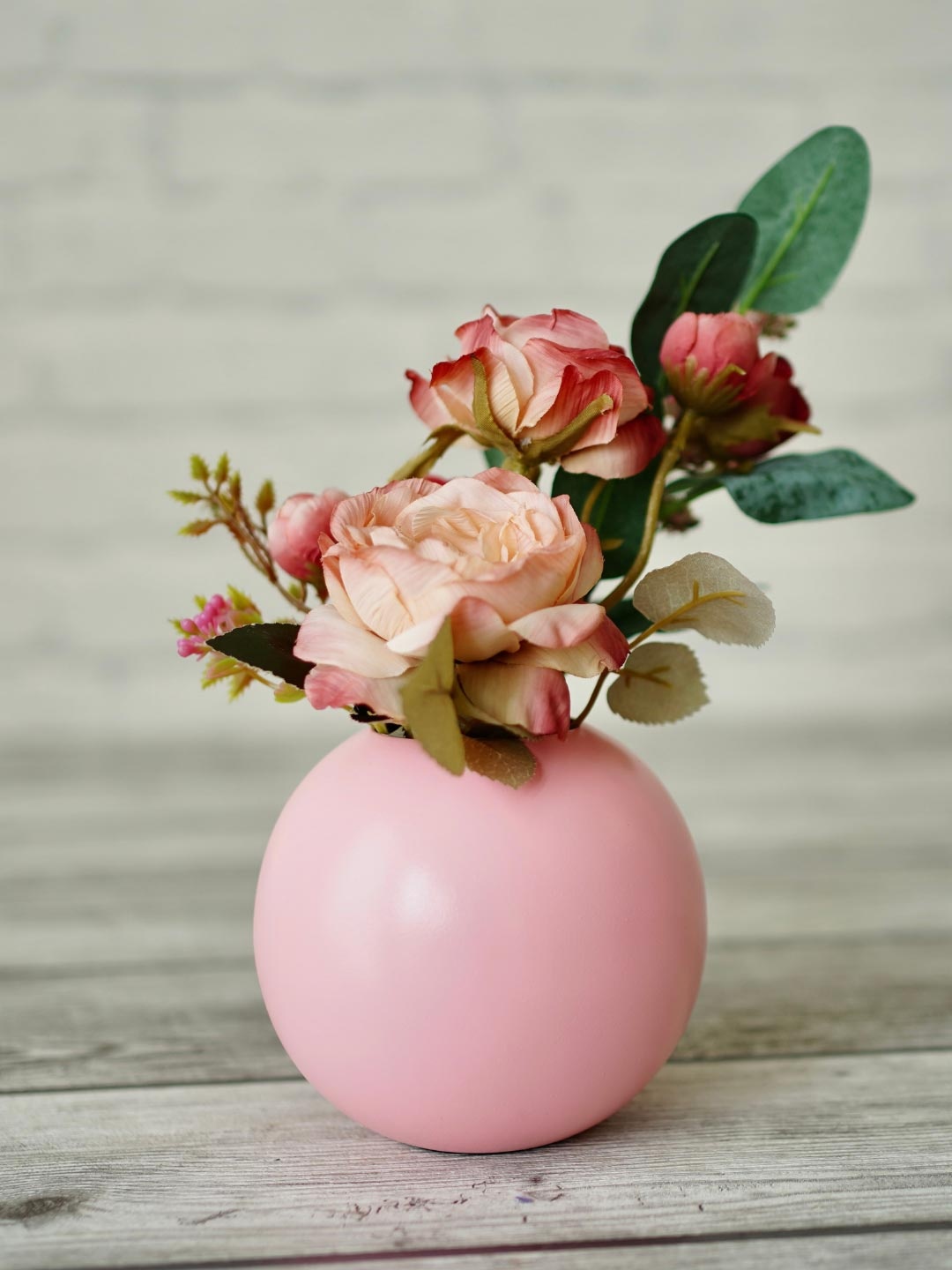 

BEHOMA Pink Metal Small Ball Flower Vase