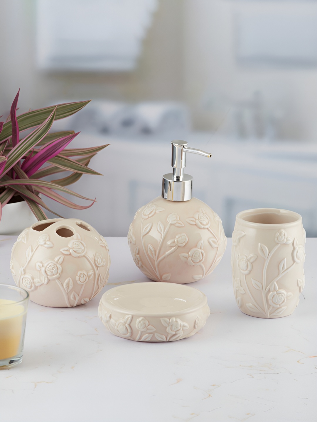

Kookee Beige 4 Piece Floral Ceramic Bath Accessories Set