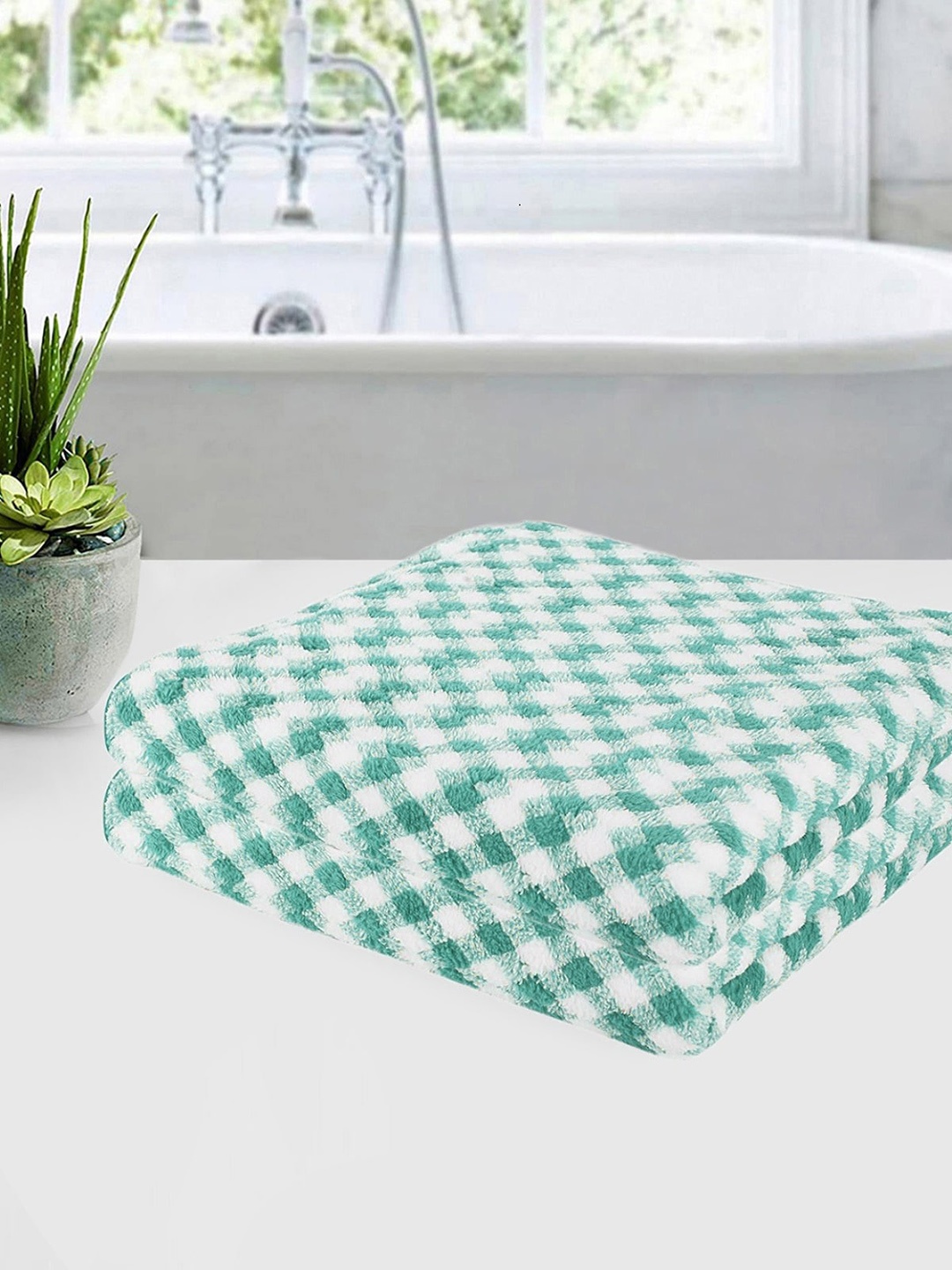 

ROMEE 2 Pcs Green & White Printed 350 GSM Bath Towels