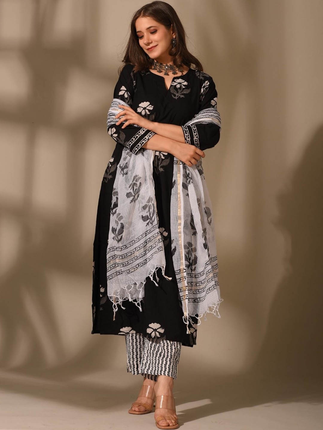 

Royal Export Floral Printed Notched Neck Straight Kurta With Trouser & Dupatta, Black