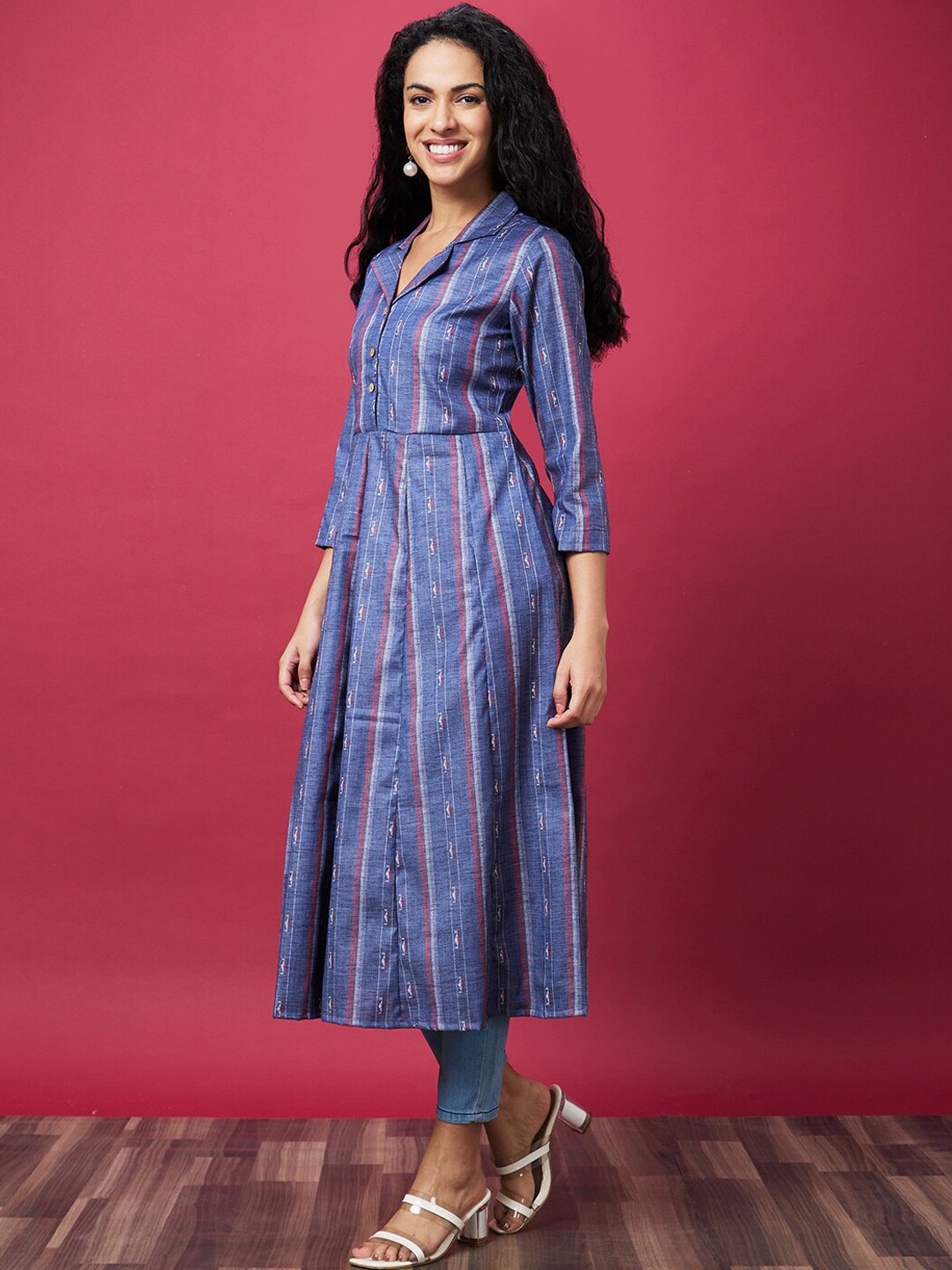 

Globus Striped Notch Lapel Flared Hem Panelled Fusion A-Line Kurta, Blue