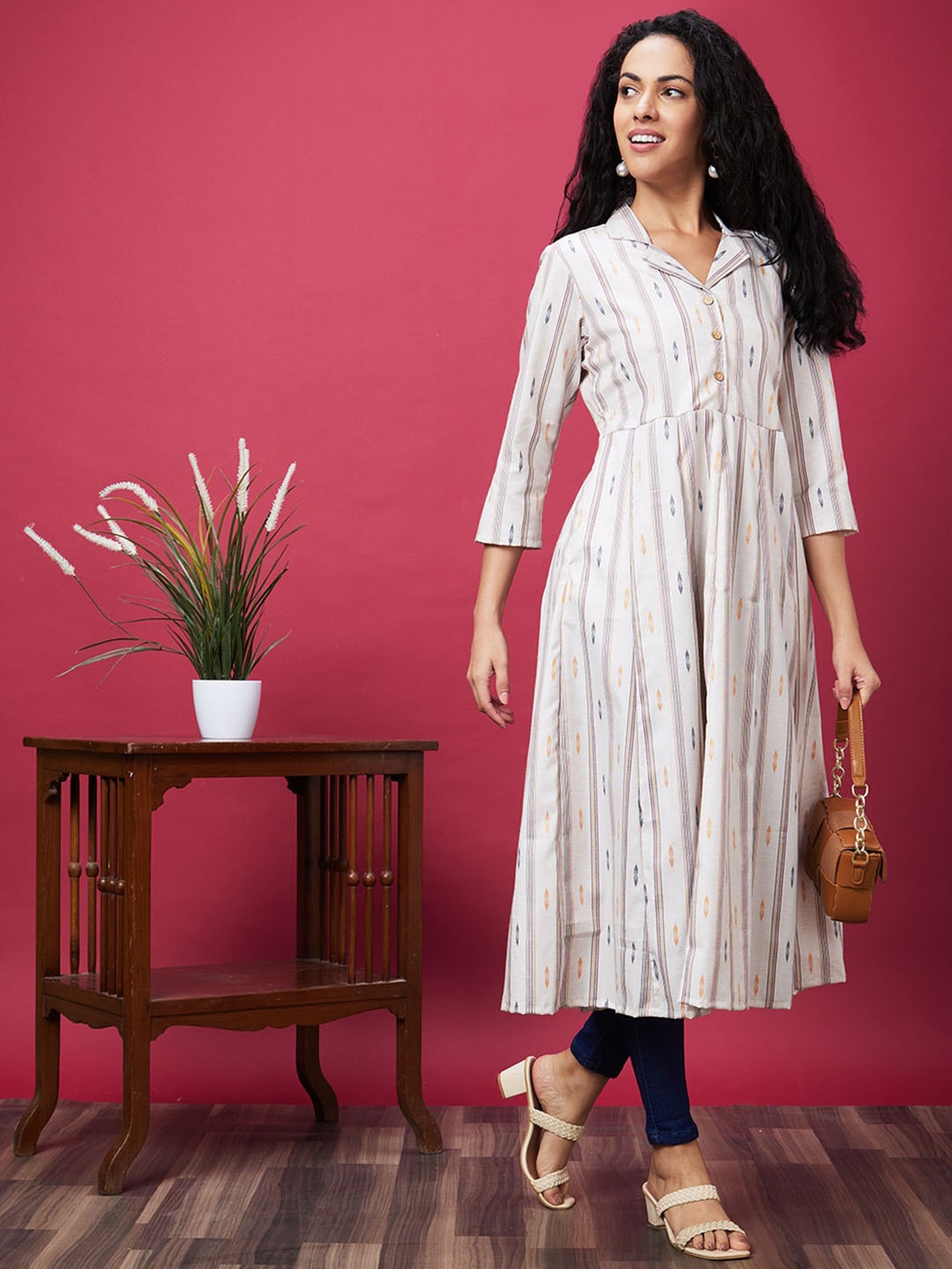 

Globus Off White Striped Pure Cotton A-Line Kurta