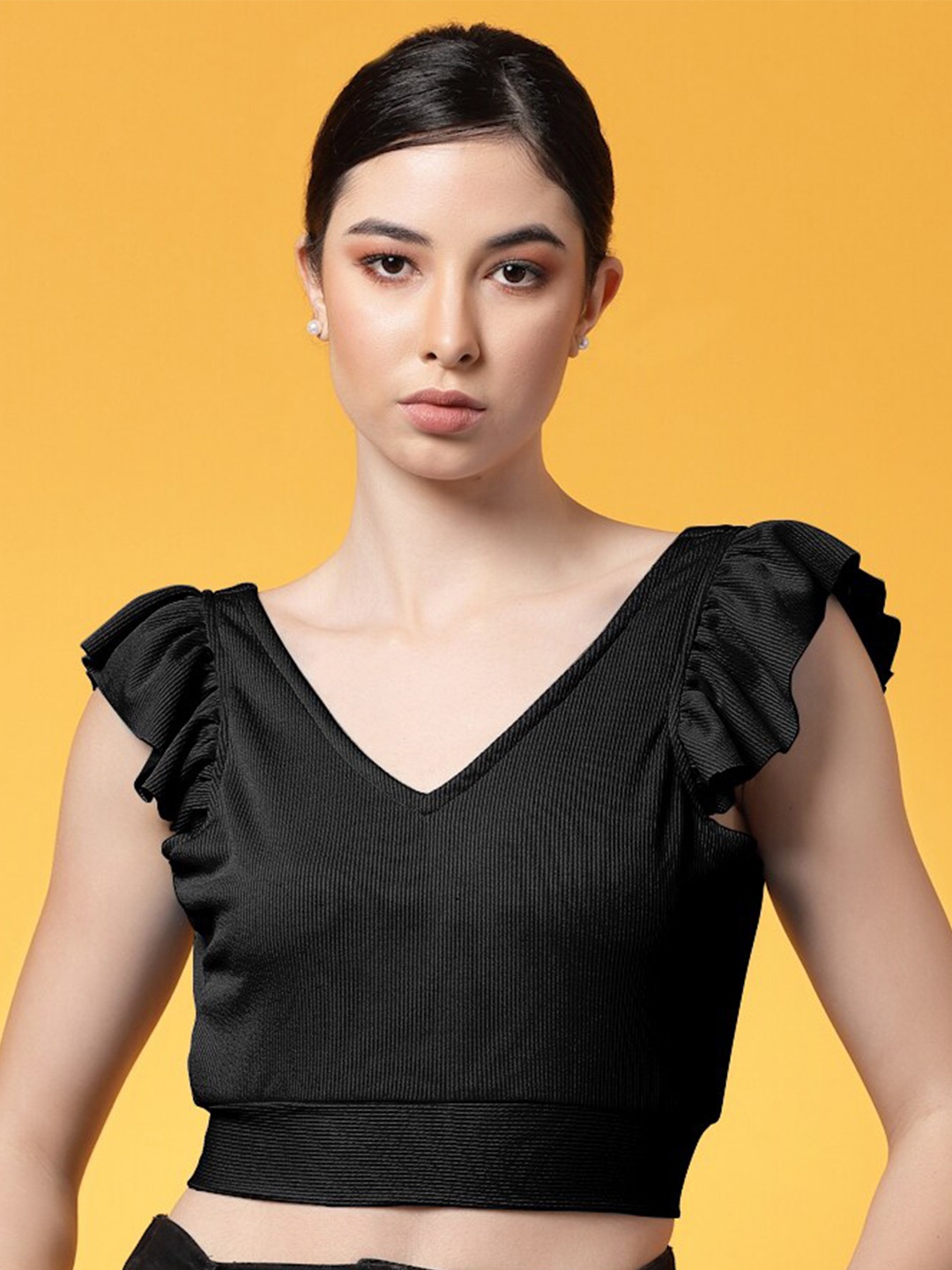 

Oomph! Ribbed V-Neck Flutter Sleeves Fitted Crop Top, Black