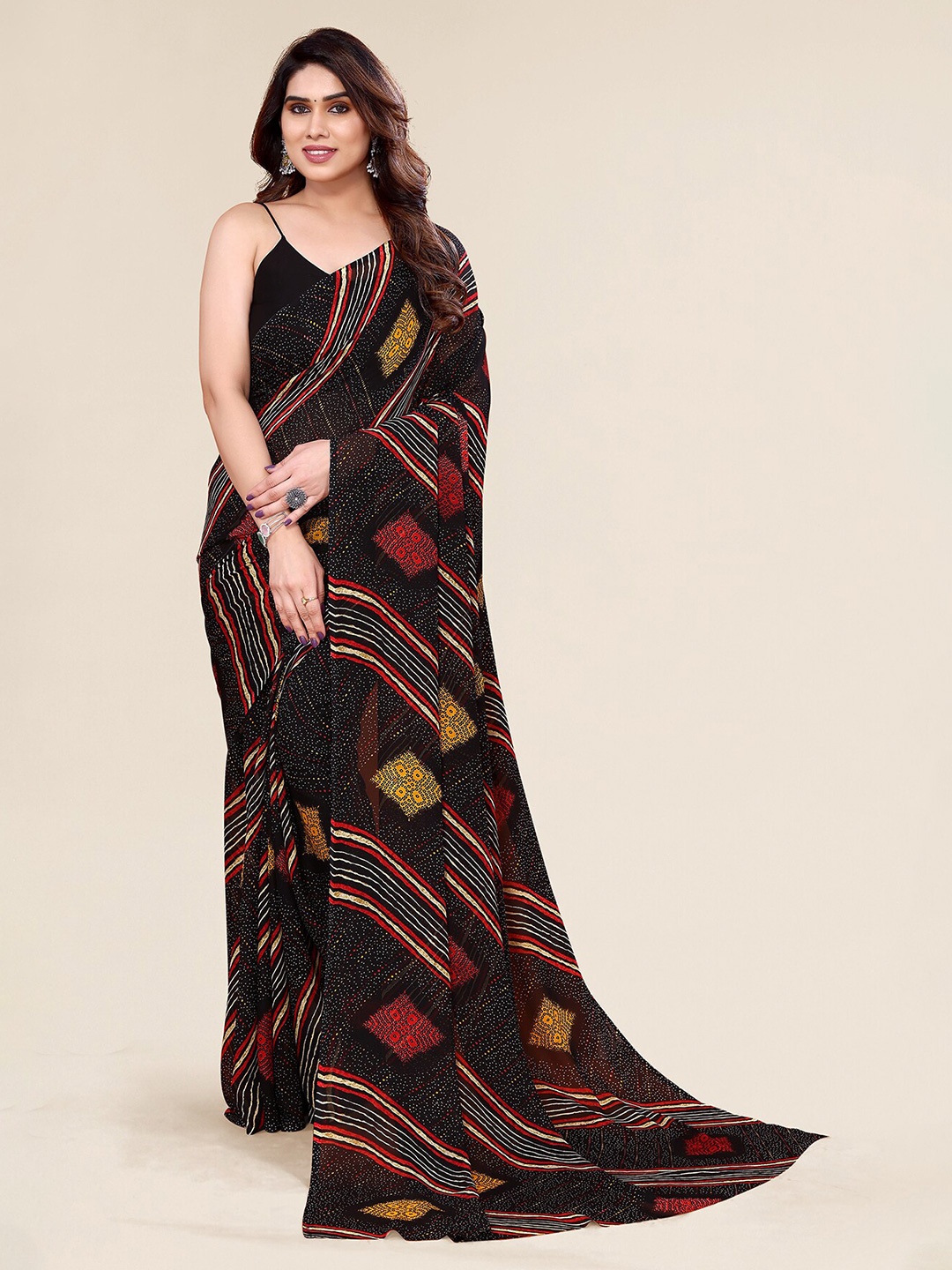 

ANAND SAREES Geometric Printed Saree, Black