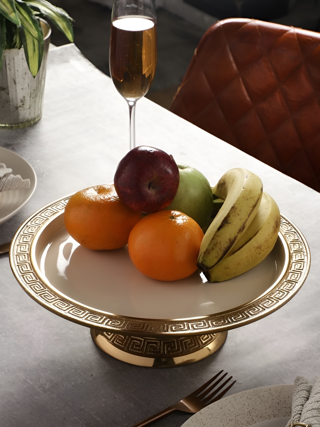 

Decor de Maison Melamine Cake Stand, Gold