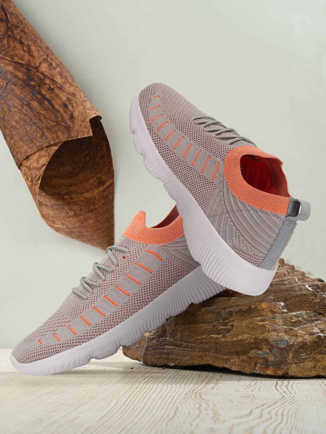 

SPRENGE Men Woven Design Textile Lightweight Comfort Insole Sneakers, Grey