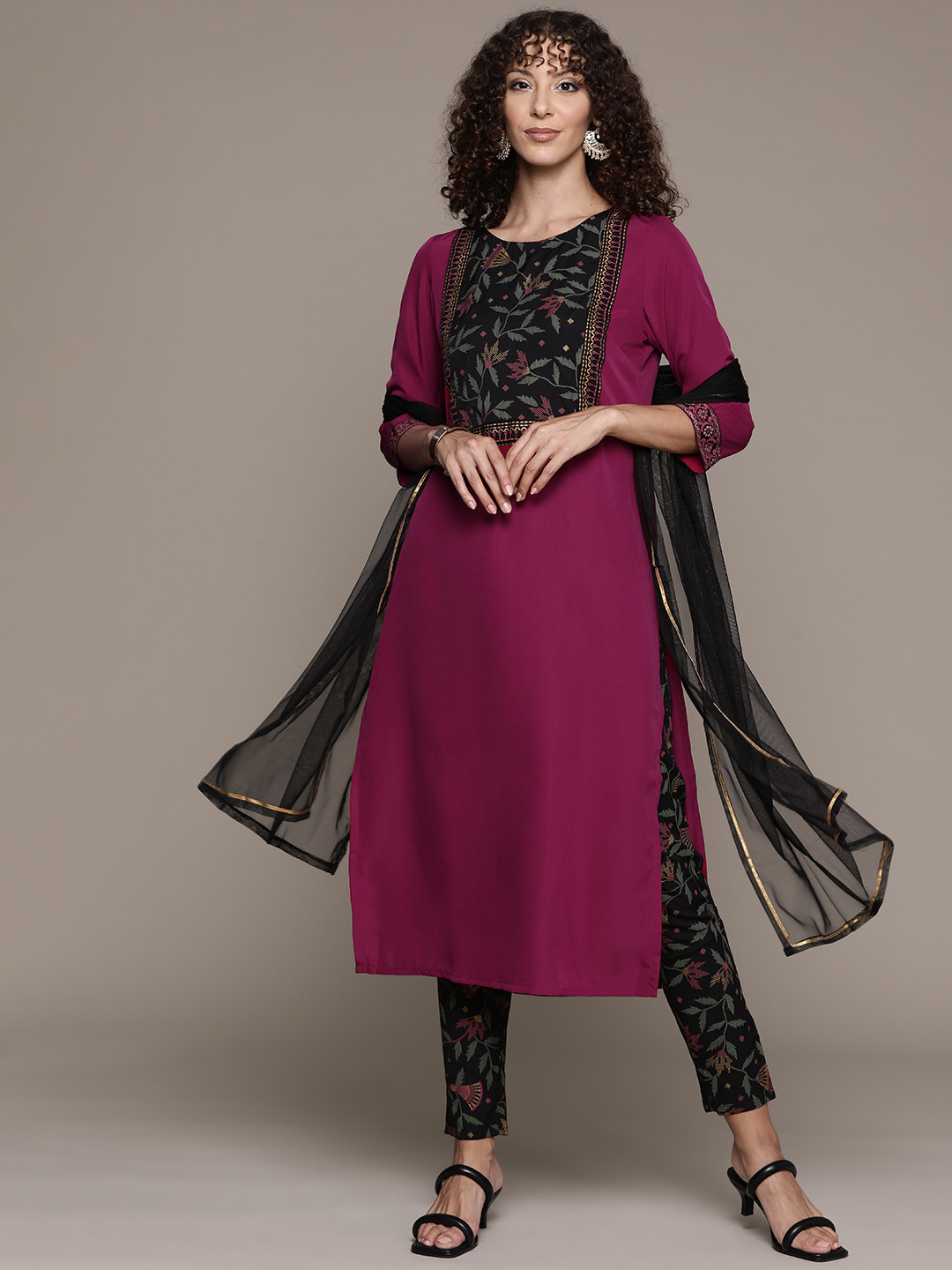 

ZIYAA Women Floral Printed Regular Kurta with Trousers & With Dupatta, Pink