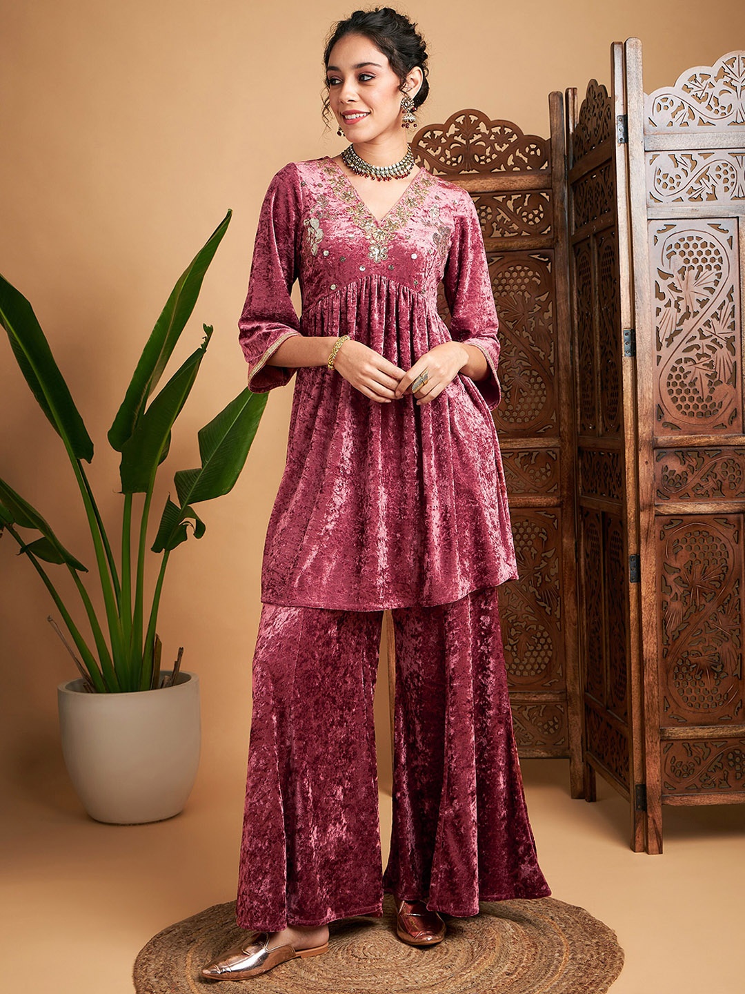 

Shae by SASSAFRAS Embroidered V-Neck Tunic With Palazzos, Pink