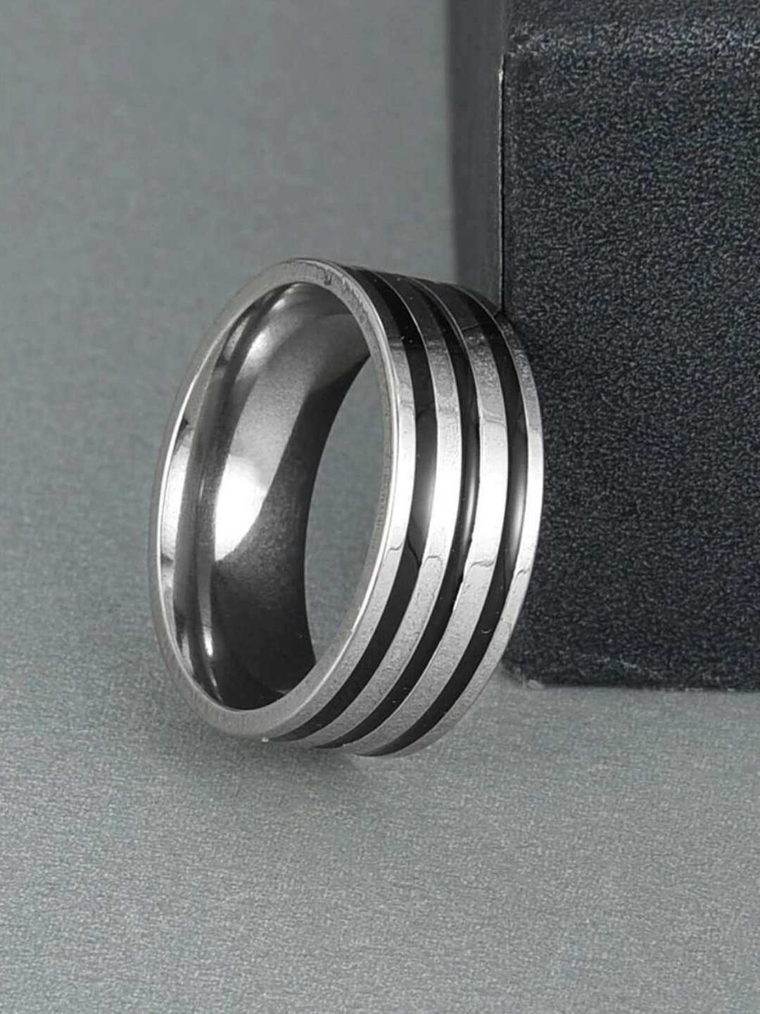 

WROGN Men Marshal Finger Ring, Silver