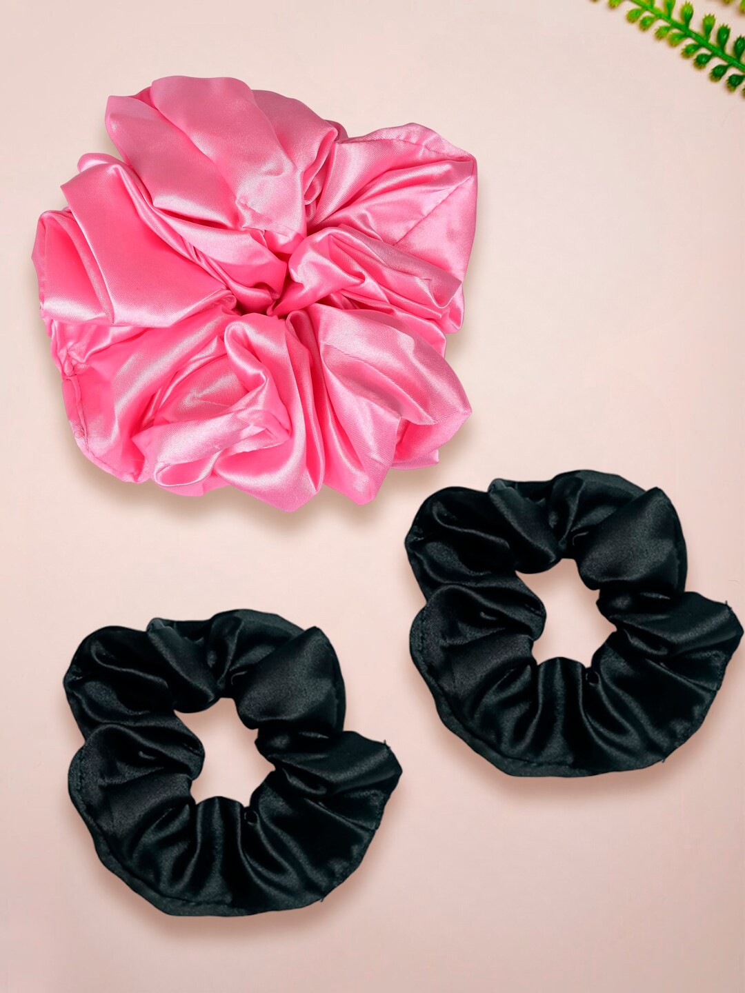 

OOMPH Women Set of 3 Ponytail Holders, Pink