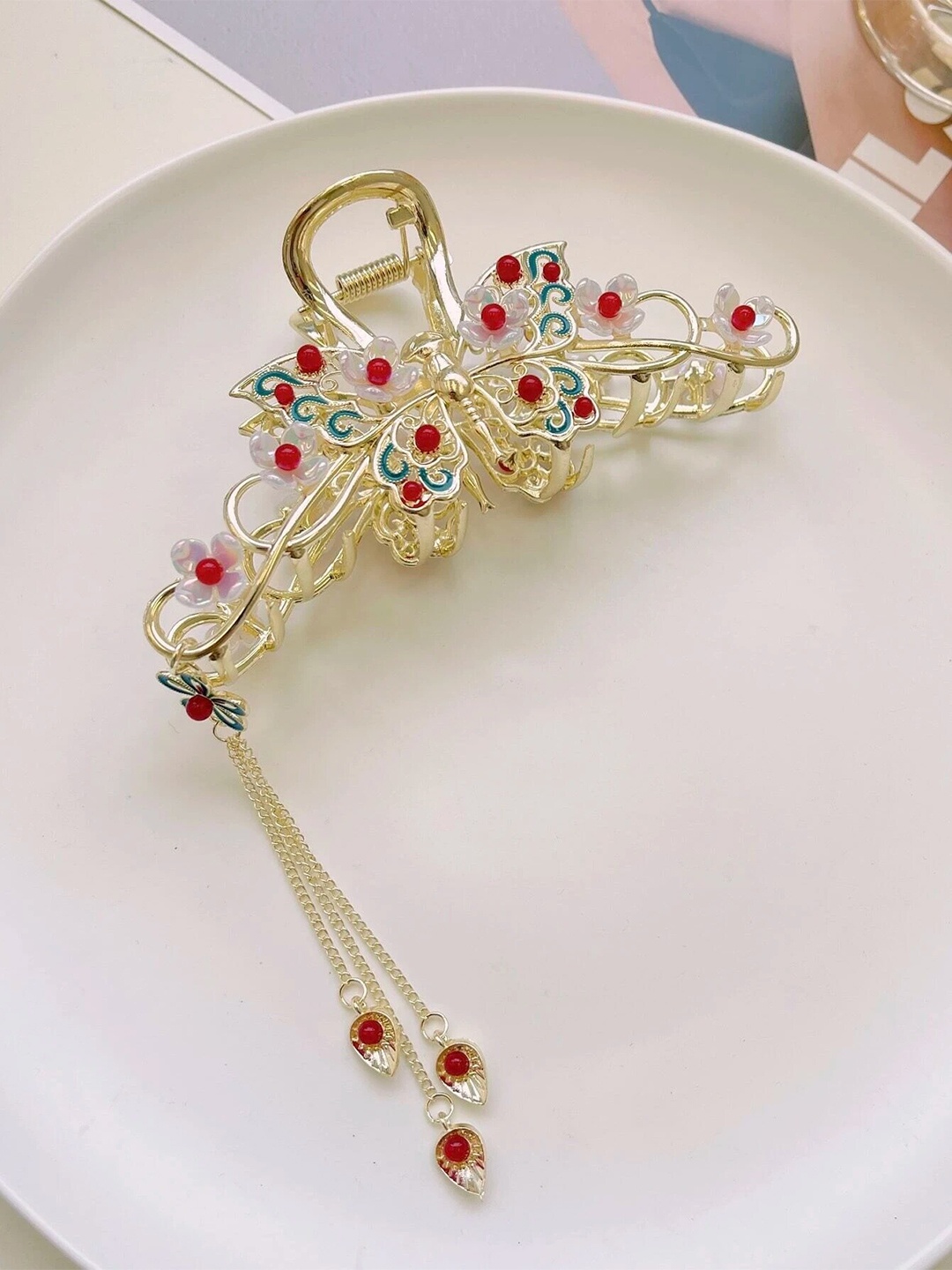 

OOMPH Embellished Claw Clip, Gold