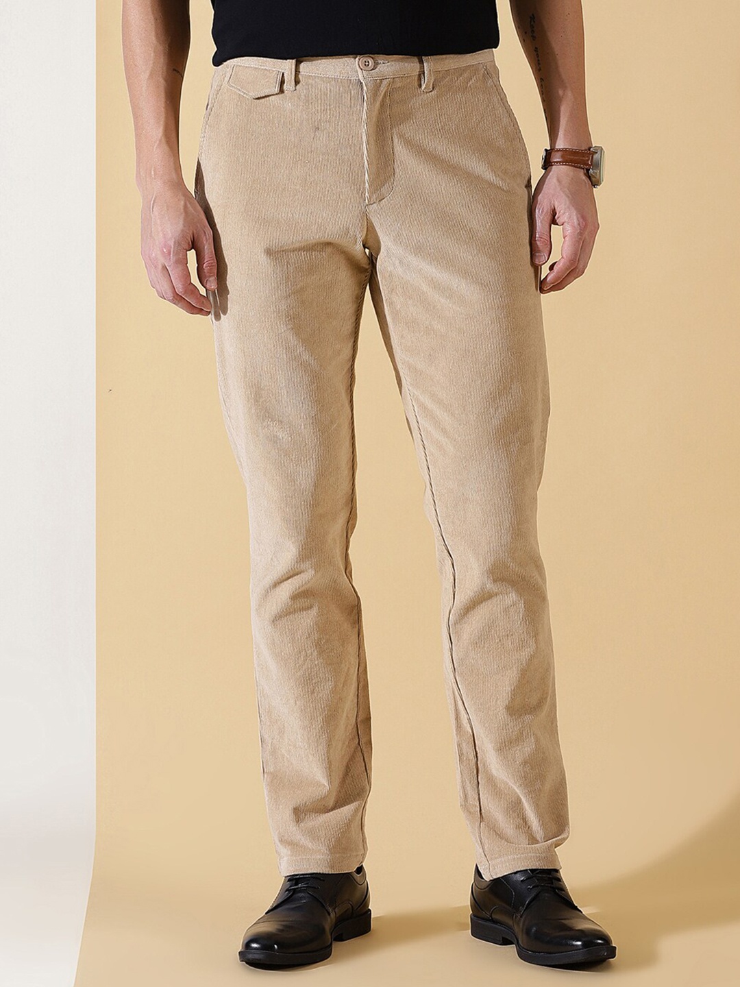 

Thomas Scott Men Textured Smart Slim Fit Easy Wash Corduroy Chinos, Beige