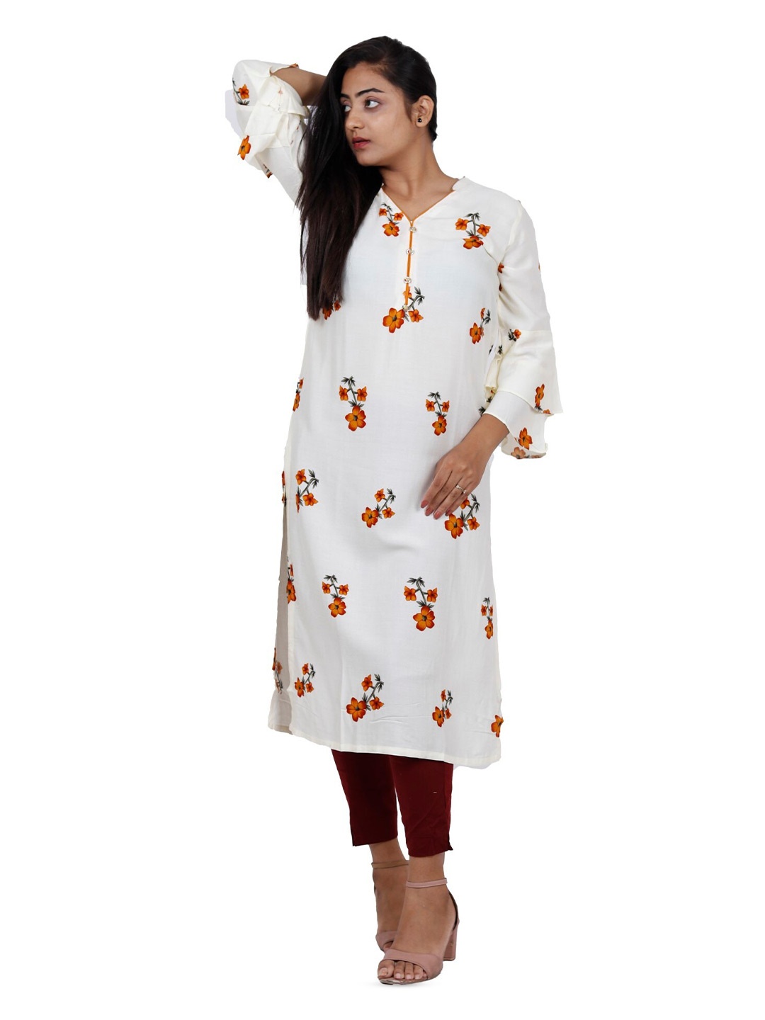 

NAVGYA Floral Printed Bell Sleeves Straight Kurta, Maroon