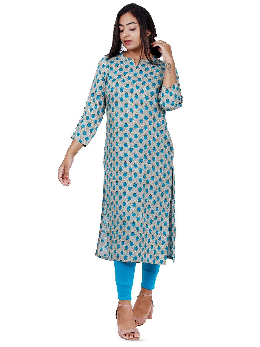 

Navgya Floral Printed Straight Kurta, Blue