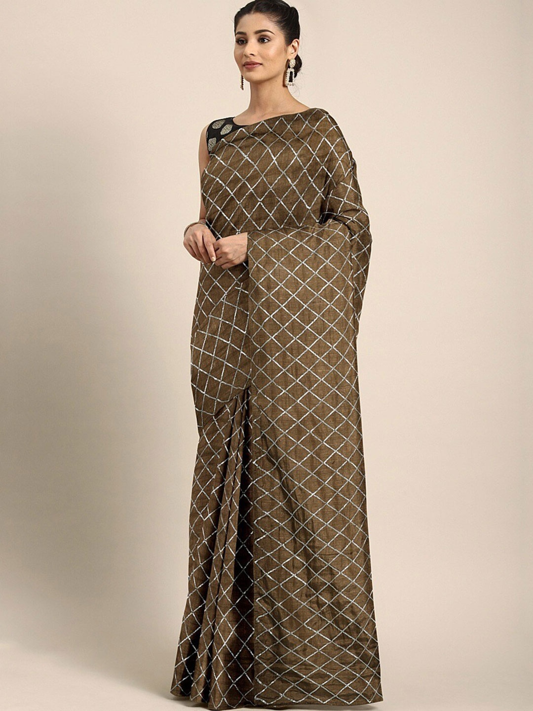 

MAHALASA Checked Sequinned Saree, Brown