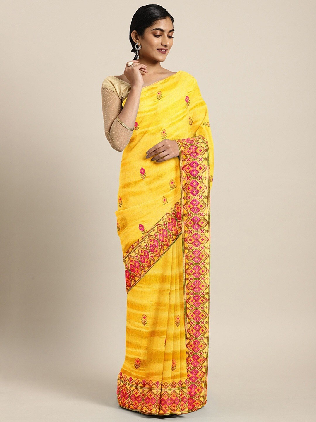 

MAHALASA Ethnic Motifs Embroidered Pure Georgette Saree, Yellow
