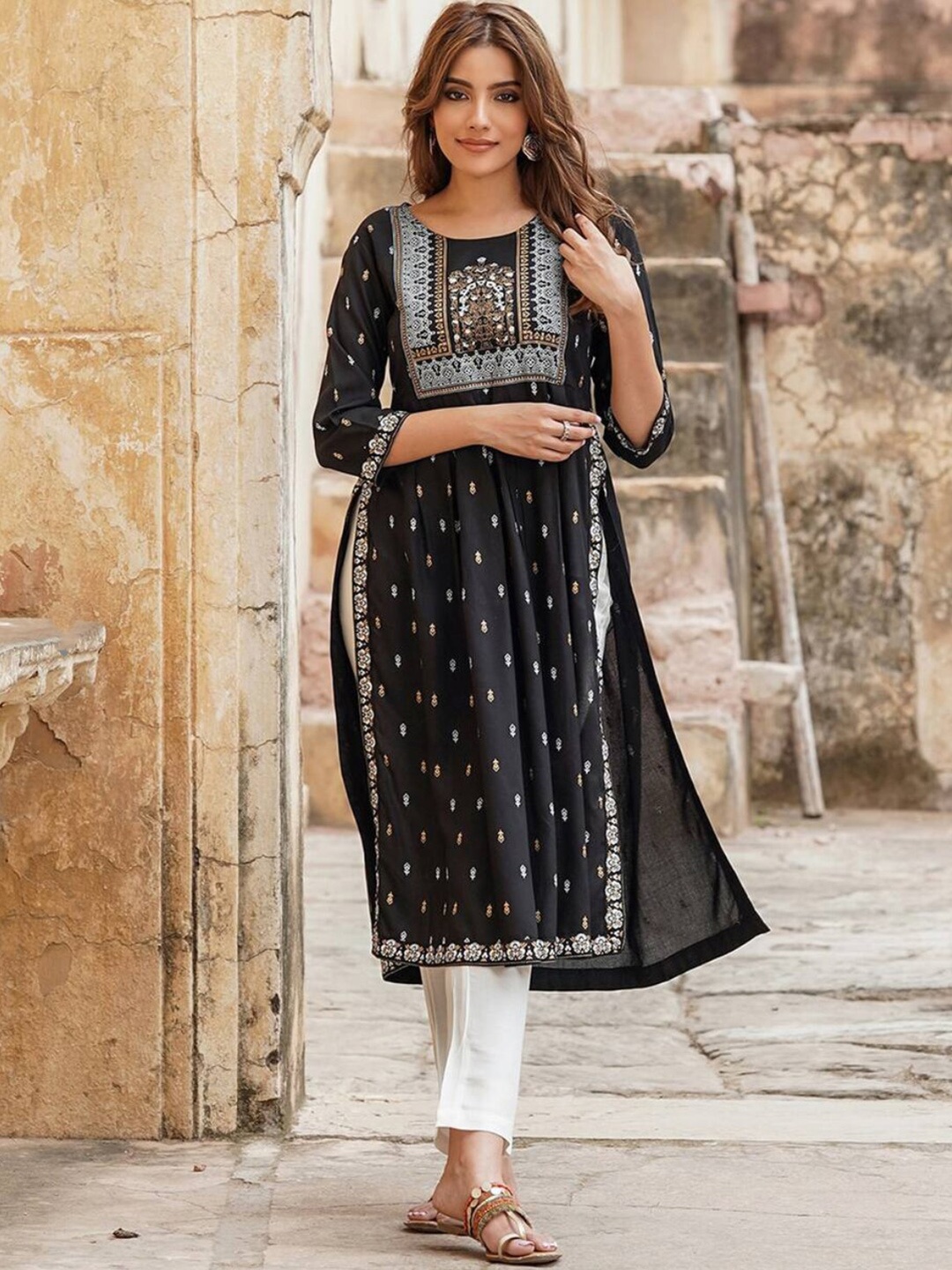 

KALINI Ethnic Motifs Printed Naira Cut Empire Kurta, Black