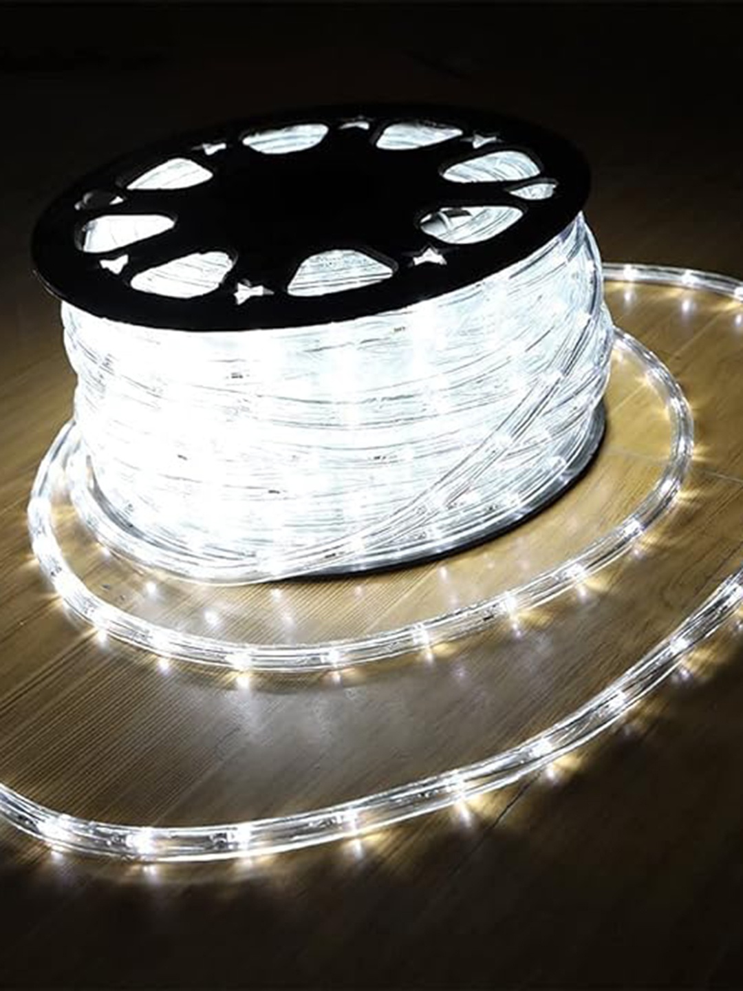 

Gesto White LED Rope Waterproof Decorative String Lights