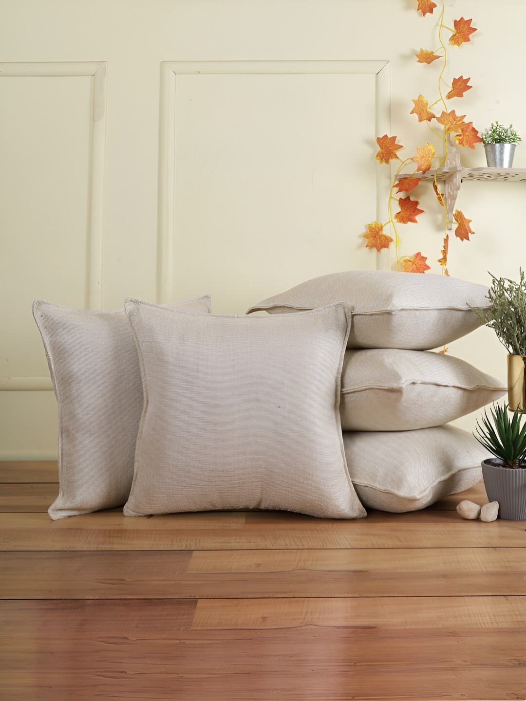 

THE CONVERSION Cream-Coloured 5 Pieces Jute Cotton Square Cushion Covers