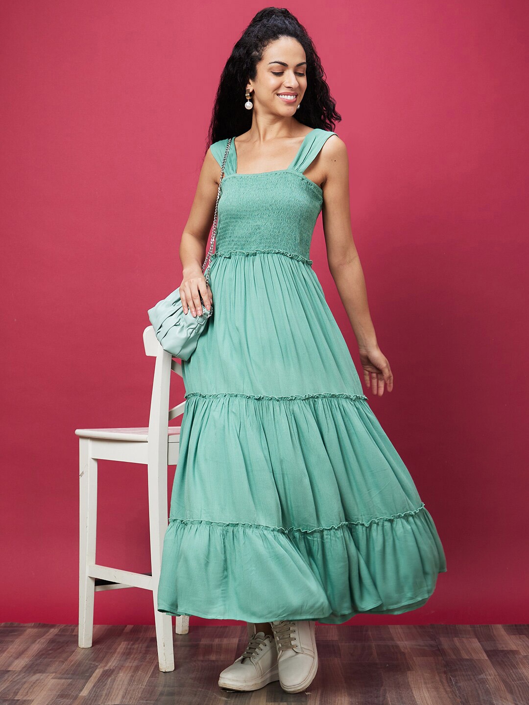 

Globus Green Shoulder Straps Smocked Tiered Fit & Flare Maxi Dress