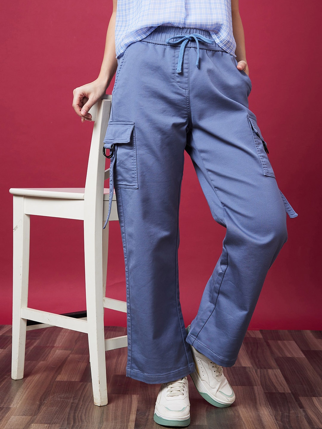 

Globus Mid Rise Straight Fit Cargo Trouser, Blue
