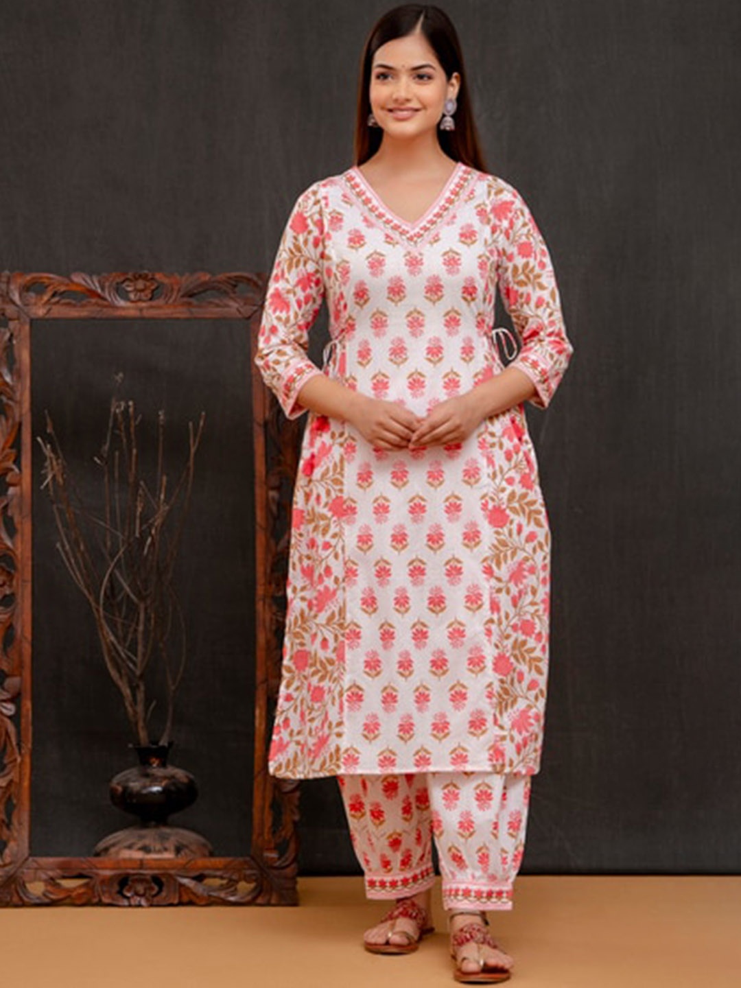 

STYLUM FAB Floral Printed Pure Cotton Kurta & Salwar With Dupatta, Pink