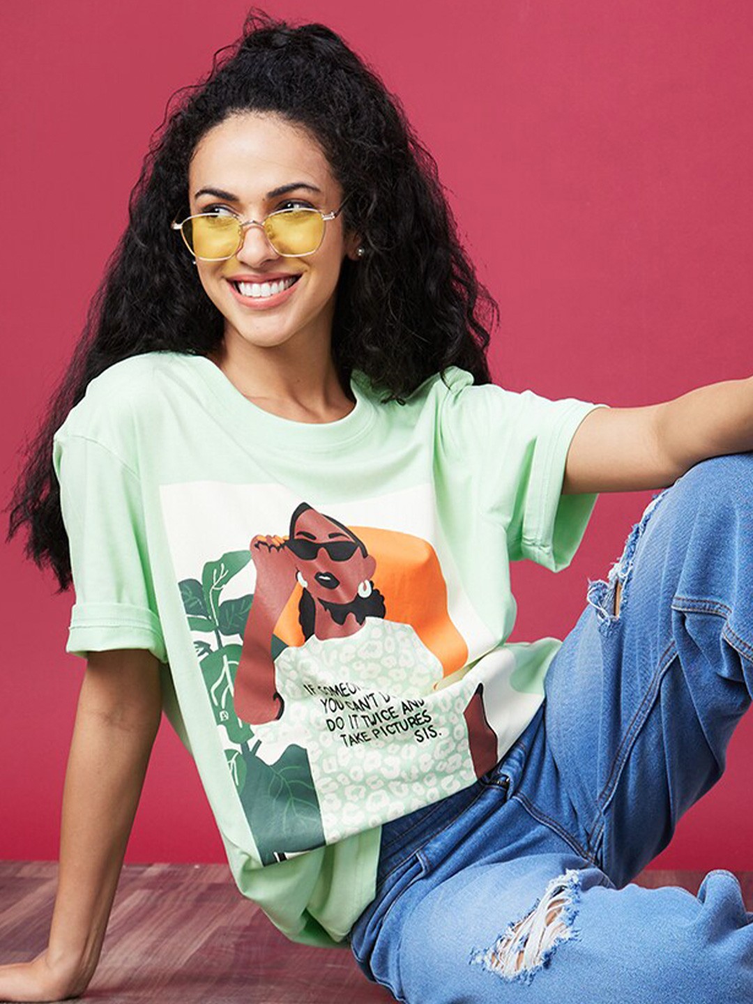 

Globus Green Graphic Printed Drop Shoulder Sleeves Pure Cotton Oversized T-Shirt