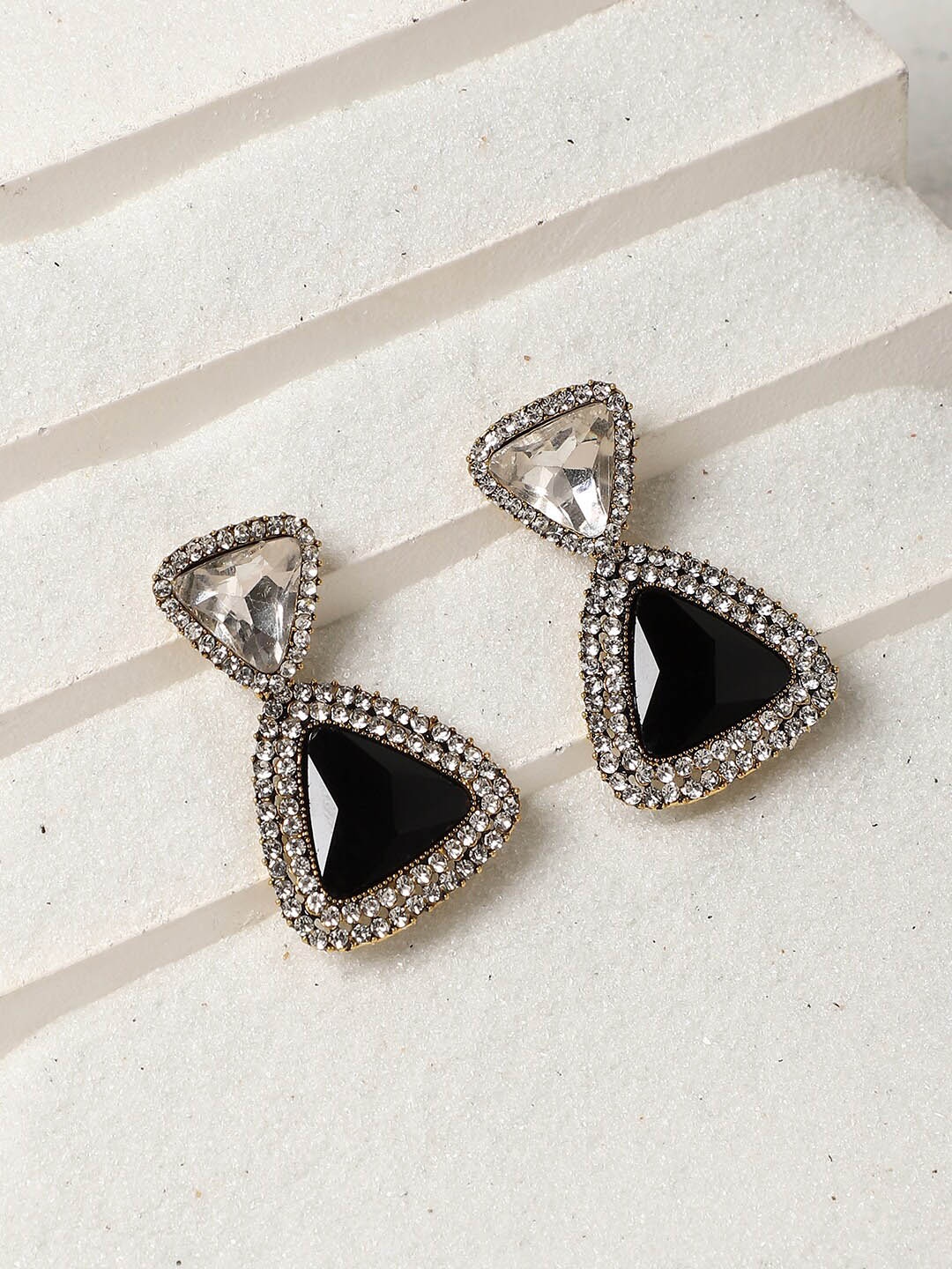 

SOHI Gold-Plated Drop Triangular Shaped Drop Earrings, Black