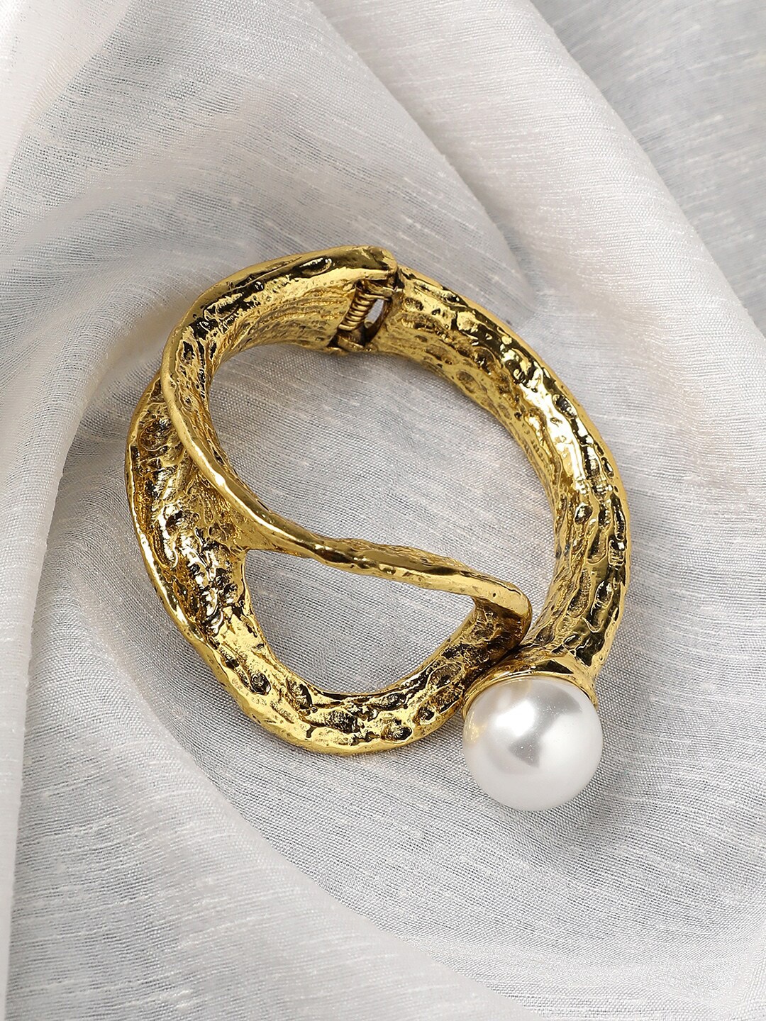 

SOHI Gold Plated Pearls Kada Bracelet