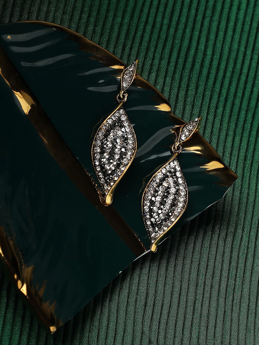 

SOHI Gold-Plated Drop Earrings, Silver