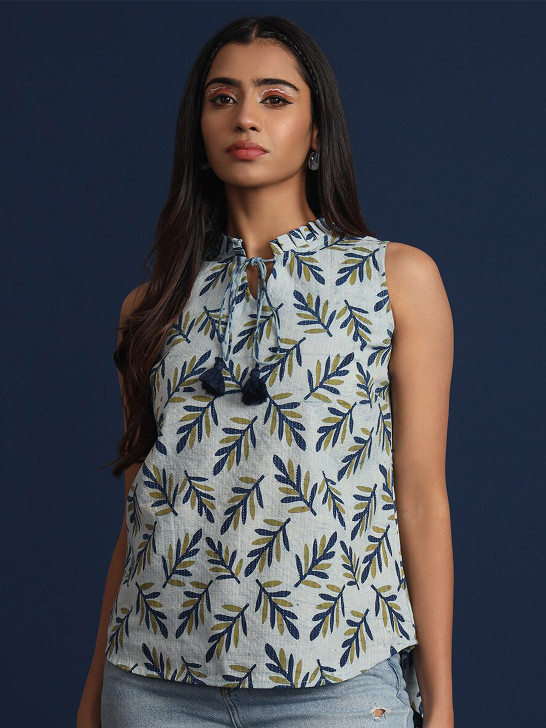 

Taavi Floral Printed Tie-Up Details High-Low Hem Pure Cotton Top, Off white