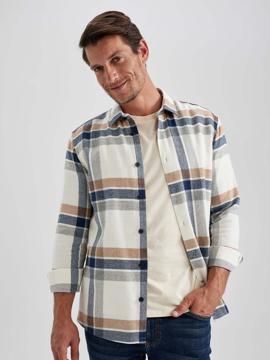 

DeFacto Checked Spread Collar Casual Shirt, White