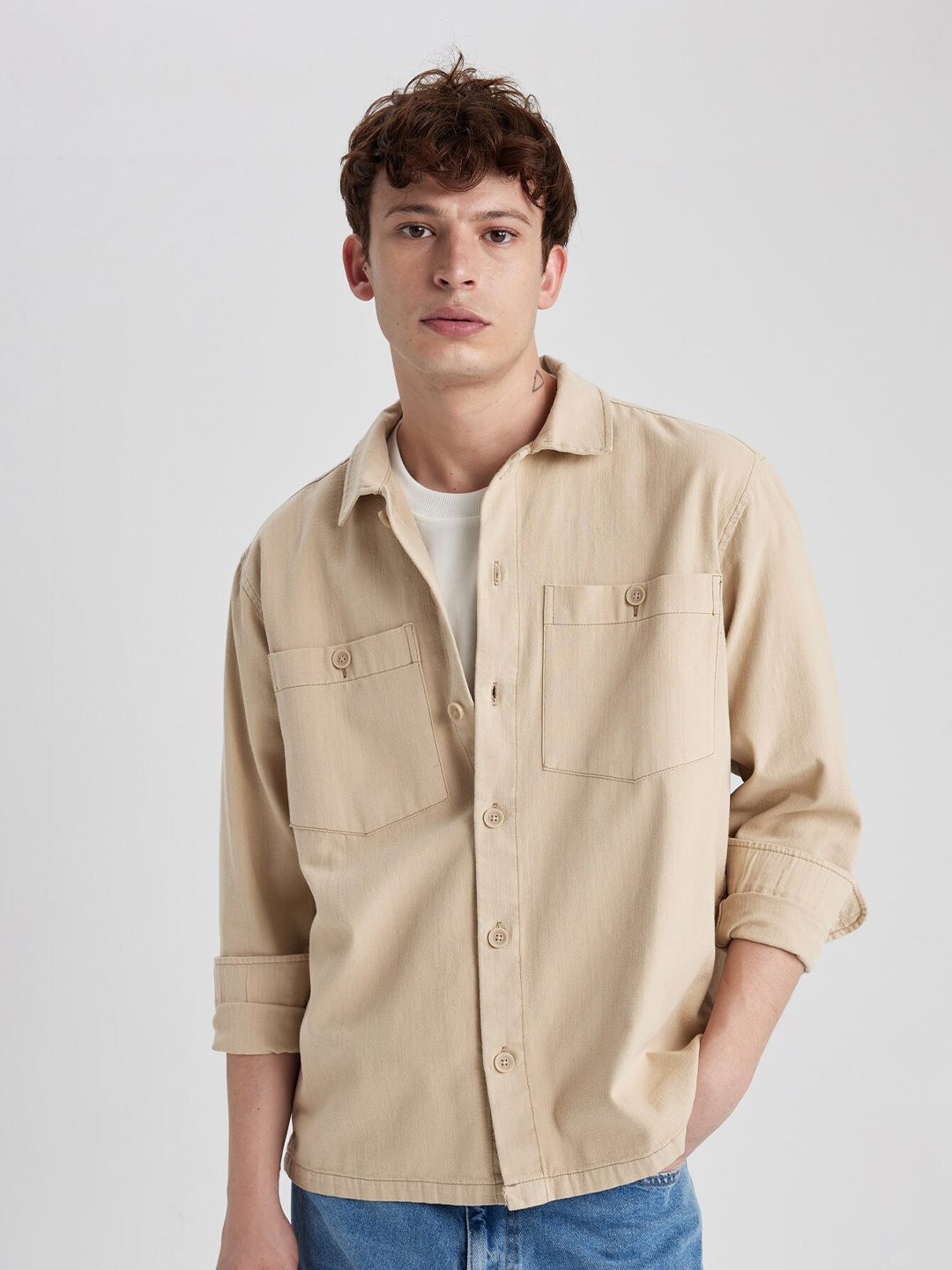 

DeFacto Spread Collar Pure Cotton Casual Shirt, Beige