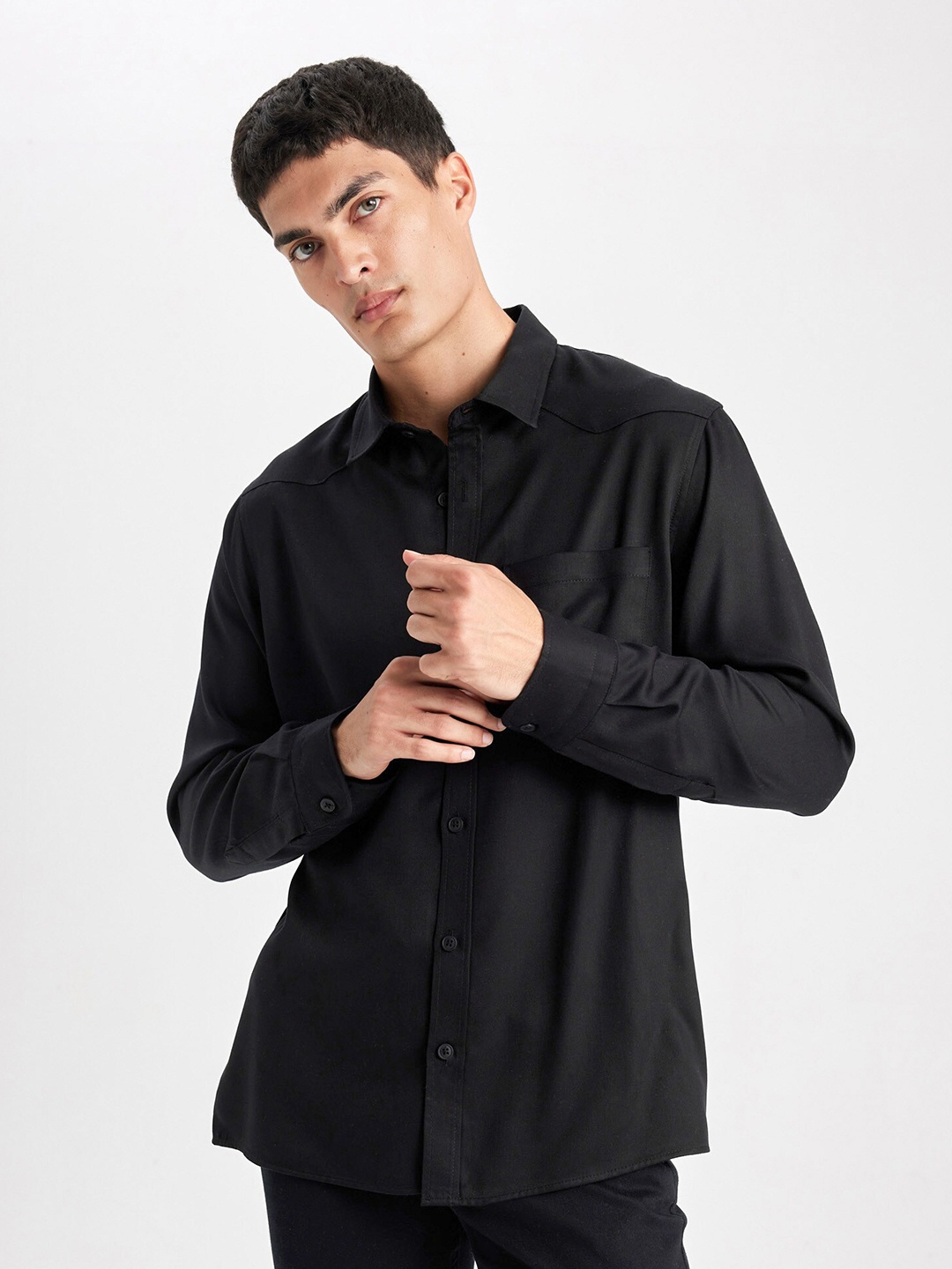 

DeFacto Spread Collar Casual Shirt, Black