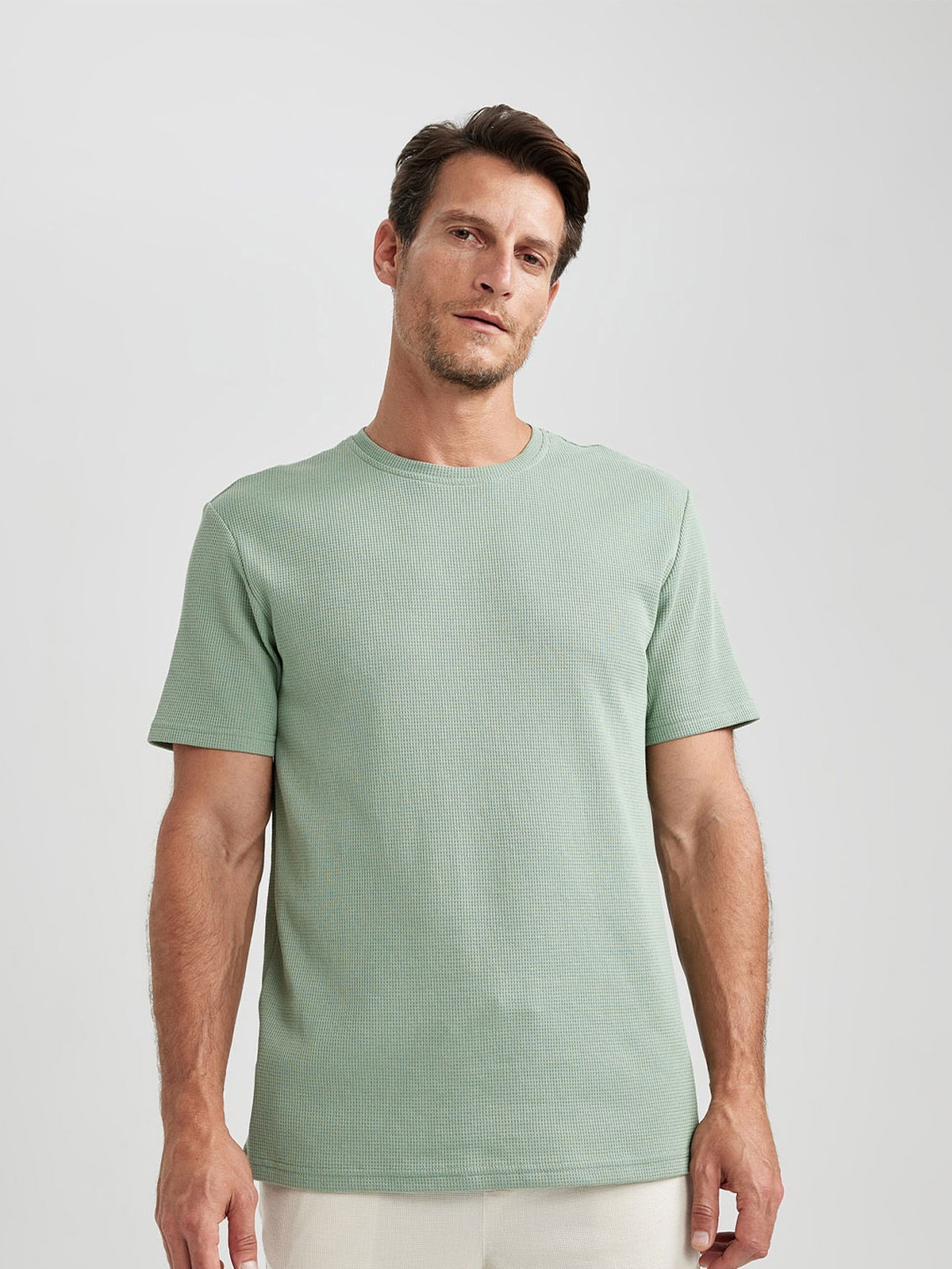 

DeFacto Short Sleeves Round Neck T-shirt, Green