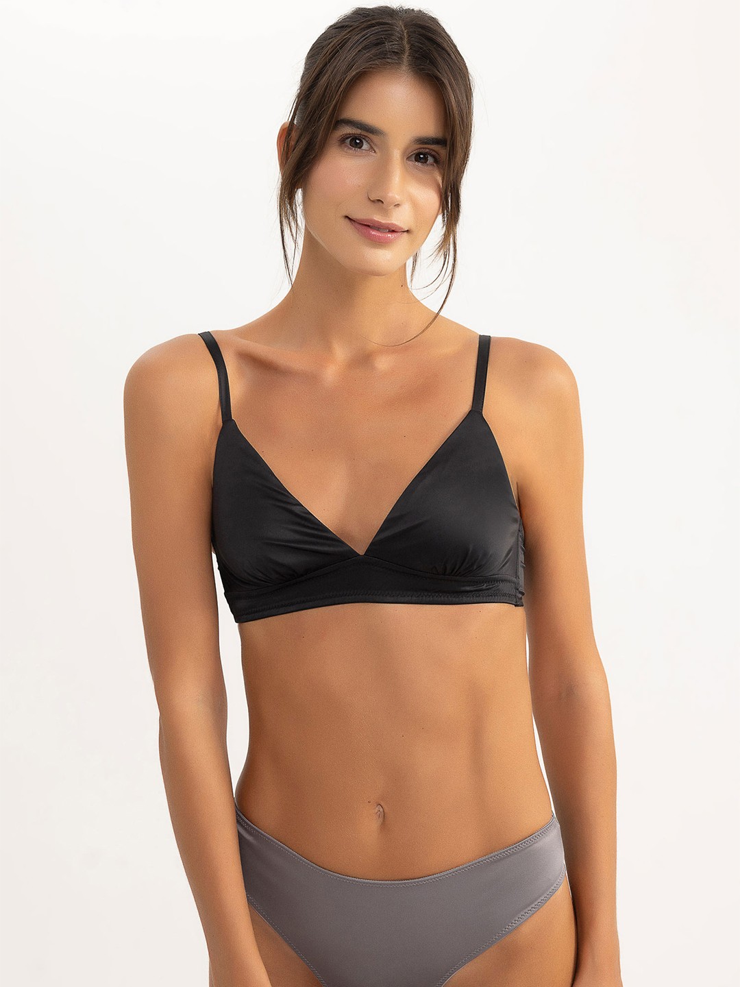 

DeFacto Non-Wired Lightly Padded Plunge Bra With All Day Comfort, Grey