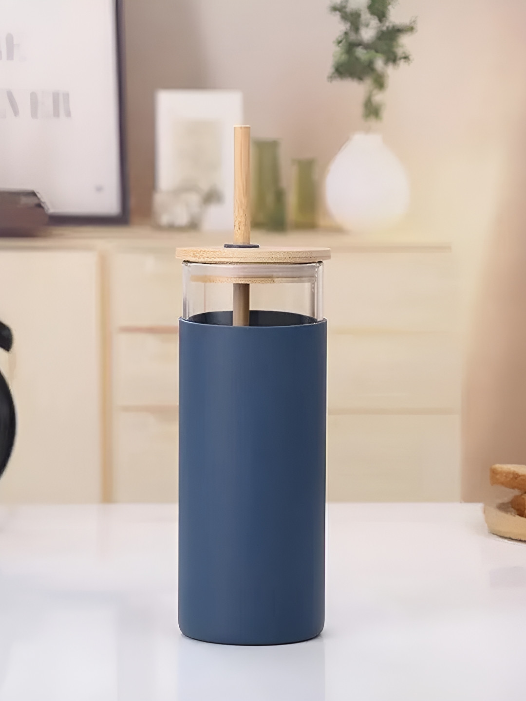 

WELOUR Blue Single Glass Solid Water Bottle