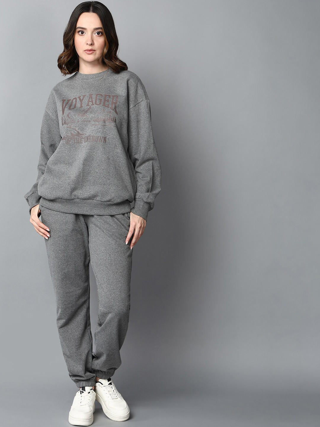 

The Roadster Lifestyle Co. Grey Typography Printed Sweatshirt & Joggers Tracksuit