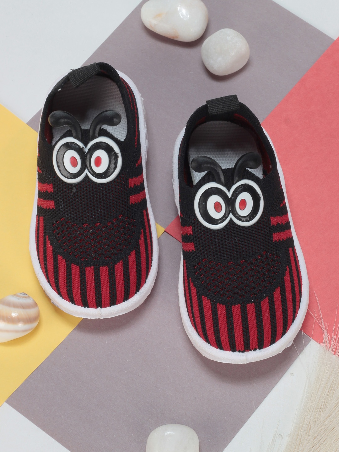 

Lil Lollipop Kids Striped Musical Lightweight Slip-On Sneakers, Black
