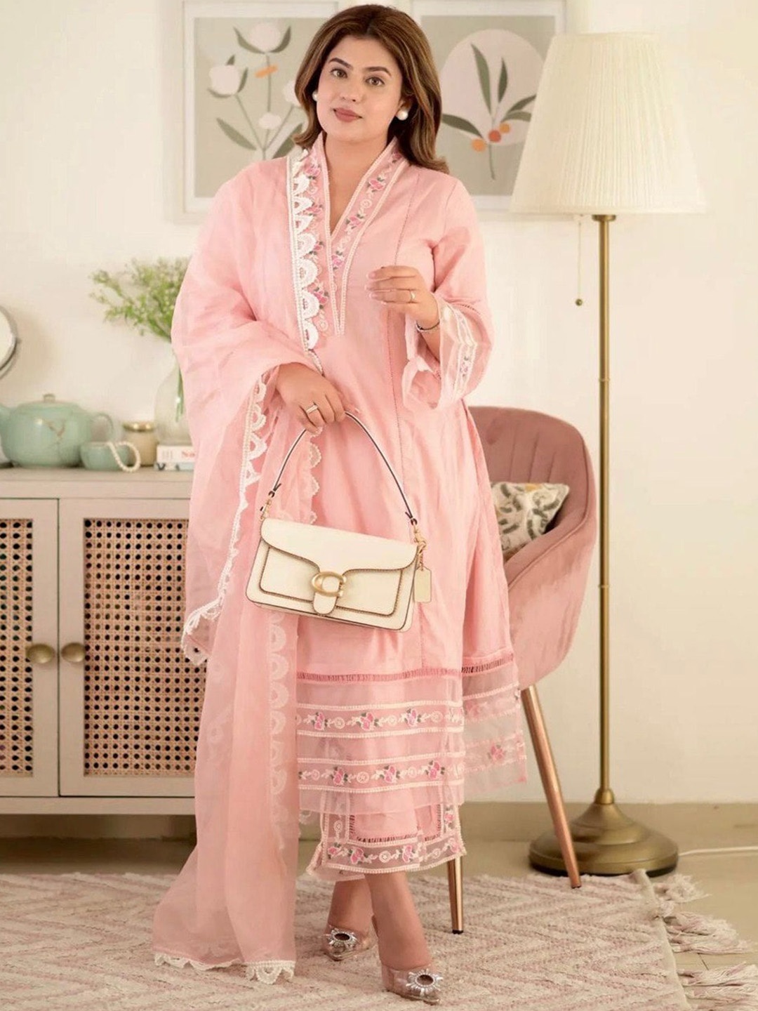 

KALINI Floral Yoke Design Thread Work Detailed Straight Kurta & Trouser With Dupatta, Pink