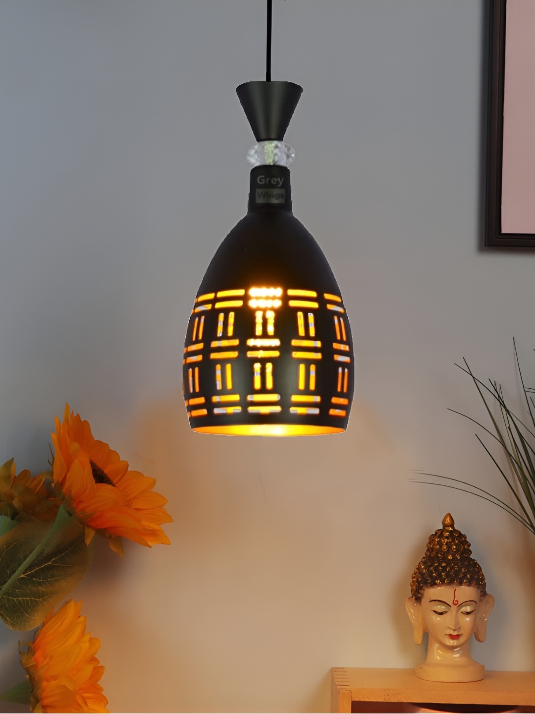 

GreyWings Black Textured Aluminium Bell Ceiling Lamp