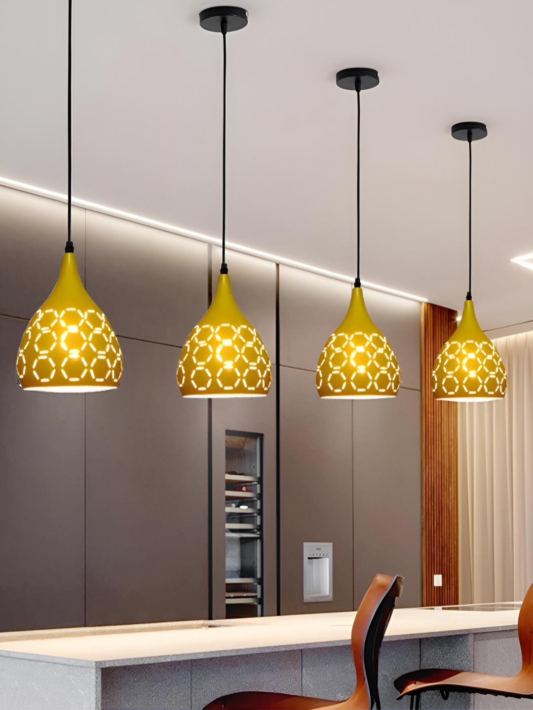 

GreyWings Yellow 4 Pieces Colourblocked Aluminium Contemporary Ceiling Lamps