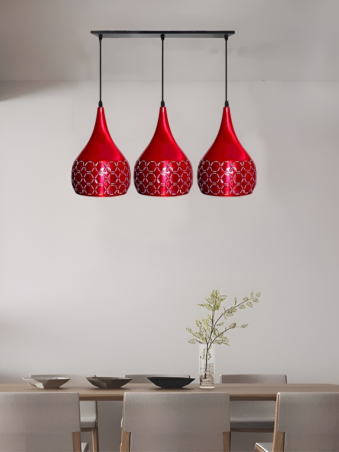 

GreyWings Red Colourblocked Aluminium Contemporary Ceiling Lamp