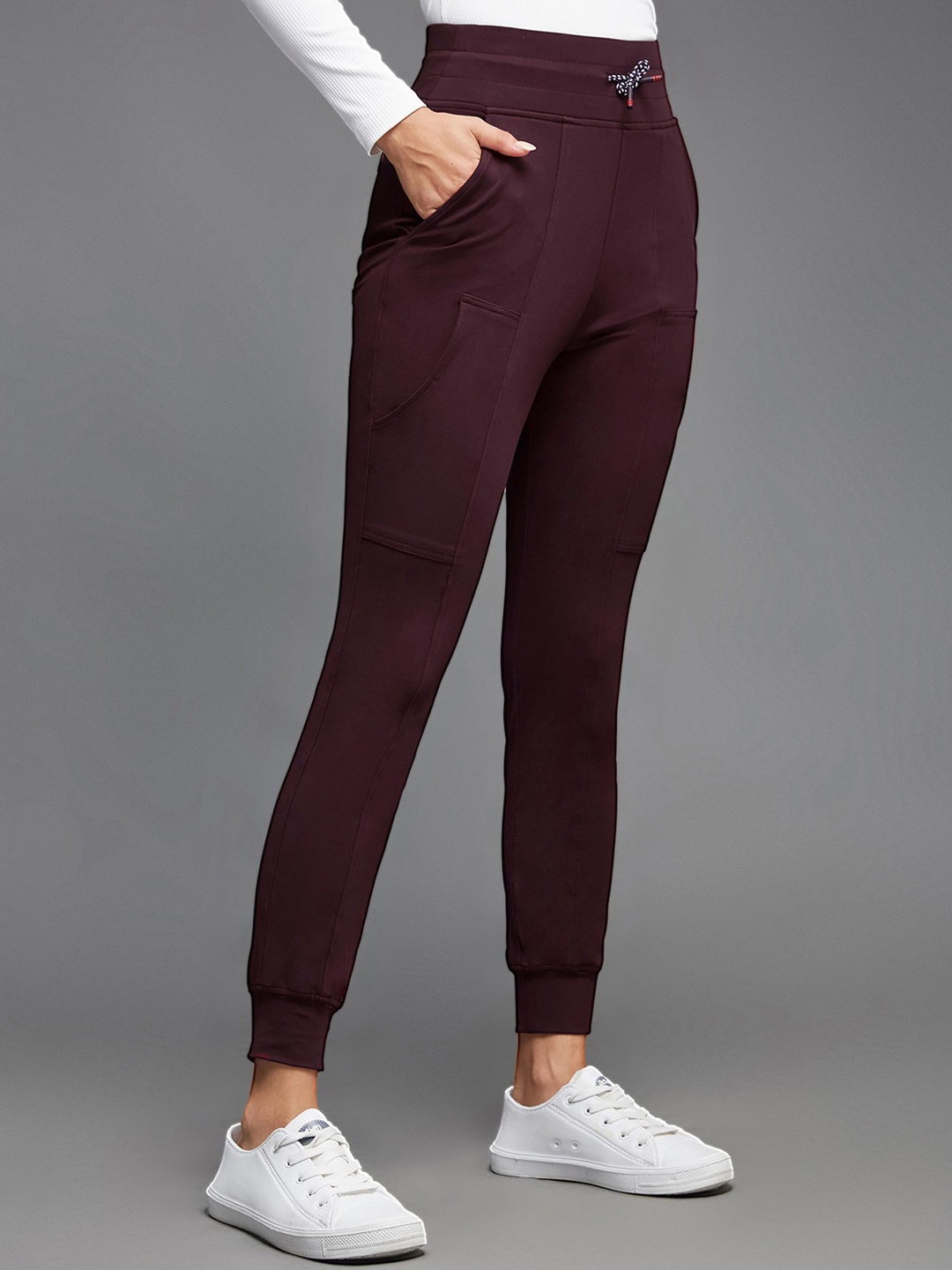 

Miss Chase Women High-Rise Joggers, Maroon